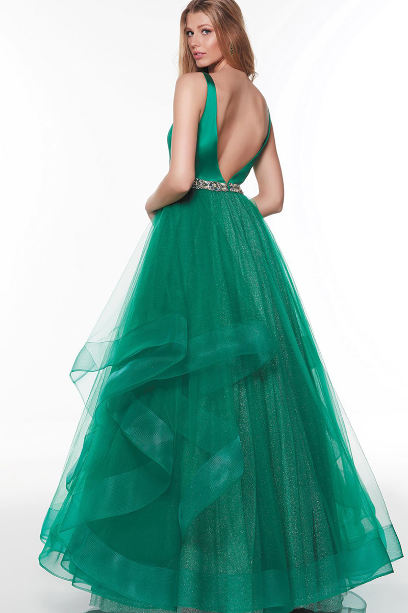Svatby Felice - Aduše, zelené šaty s bohatou sukní