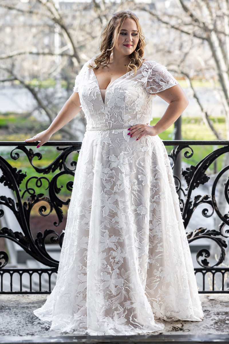 Svatby Felice - Liz, vel. 42, krajkové šaty s  krátkým rukávem