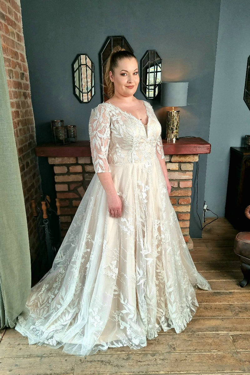 Svatby Felice - Thalia, vel. 50, luxusní šaty se s nevšení krajkou