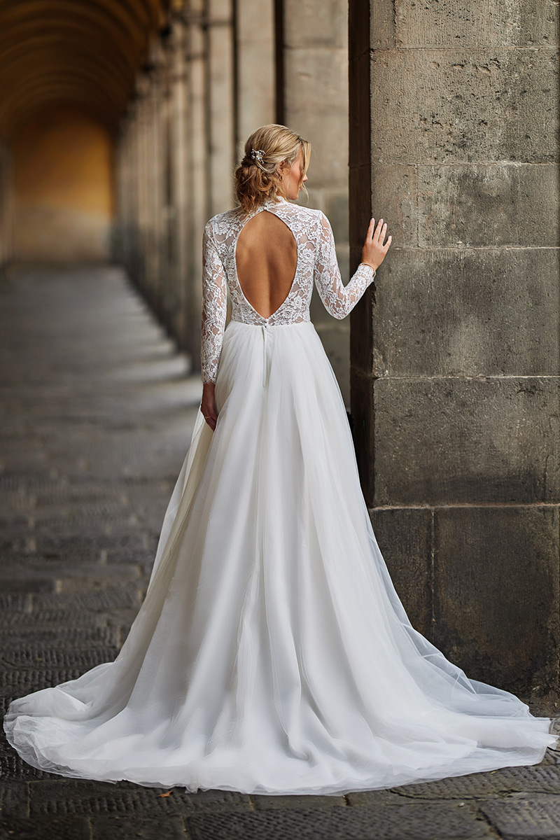 Svatby Felice - Madlena, vel. 36, šaty s krajkou ke krku