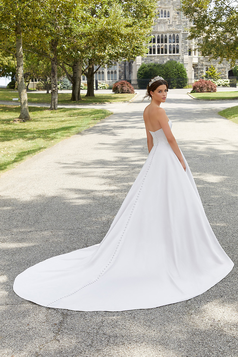 Svatby Felice - Shelby, hladké bílé saténové šaty