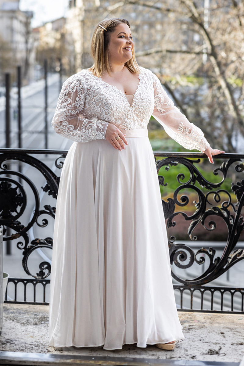 Svatby Felice - Gloria, krajkové šaty s hladkou sukní